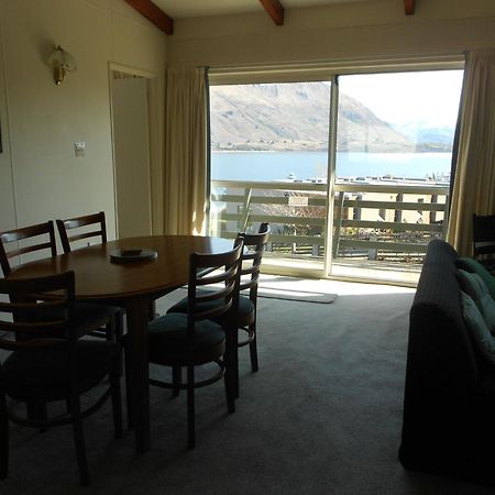 Panorama Court Aparthotel Wanaka Exterior photo